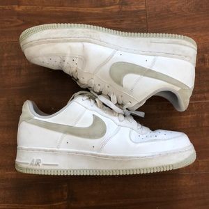 NIKE AIR FORCE ONES // men’s 9 women’s 10.5 or 11